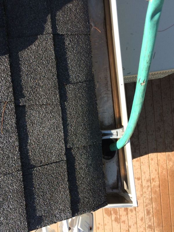 Gutter Cleaning Long Island - Click Image to Close